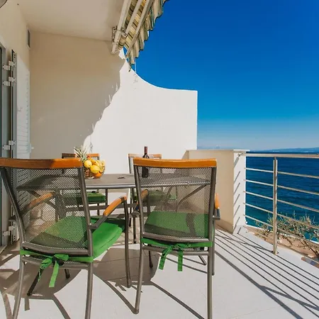Apartman Beachfront One Bedroom Bora