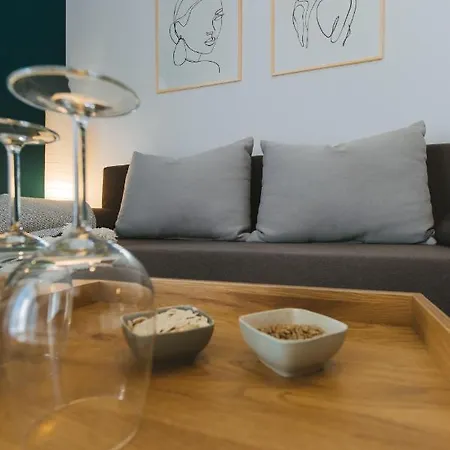 Beachfront One Bedroom Bora * Trogir