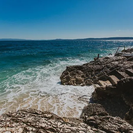 Apartment Beachfront One Bedroom Bora Trogir